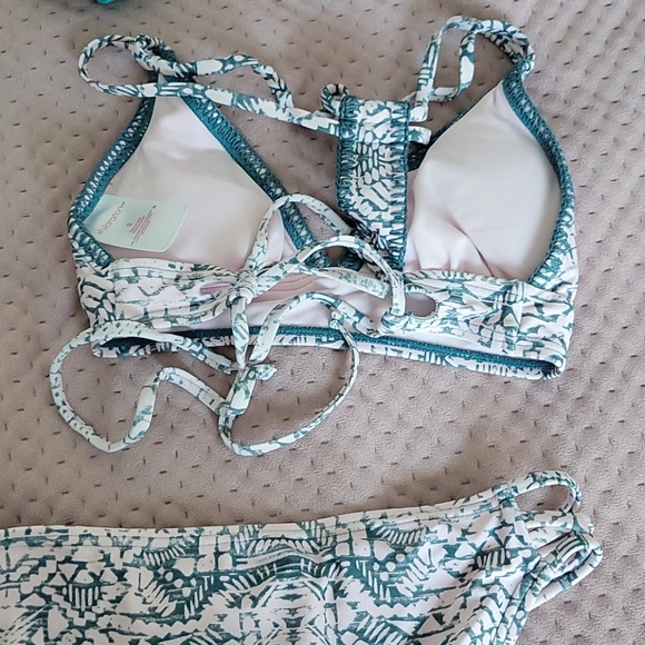 Pink and teal strappy bikini - Picture 2 of 2